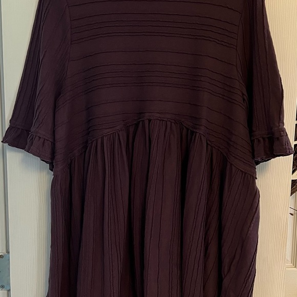 FREE PEOPLE Take a Spin Tunic size S. Color: Black Honey ( deep maroon) - Picture 9 of 13